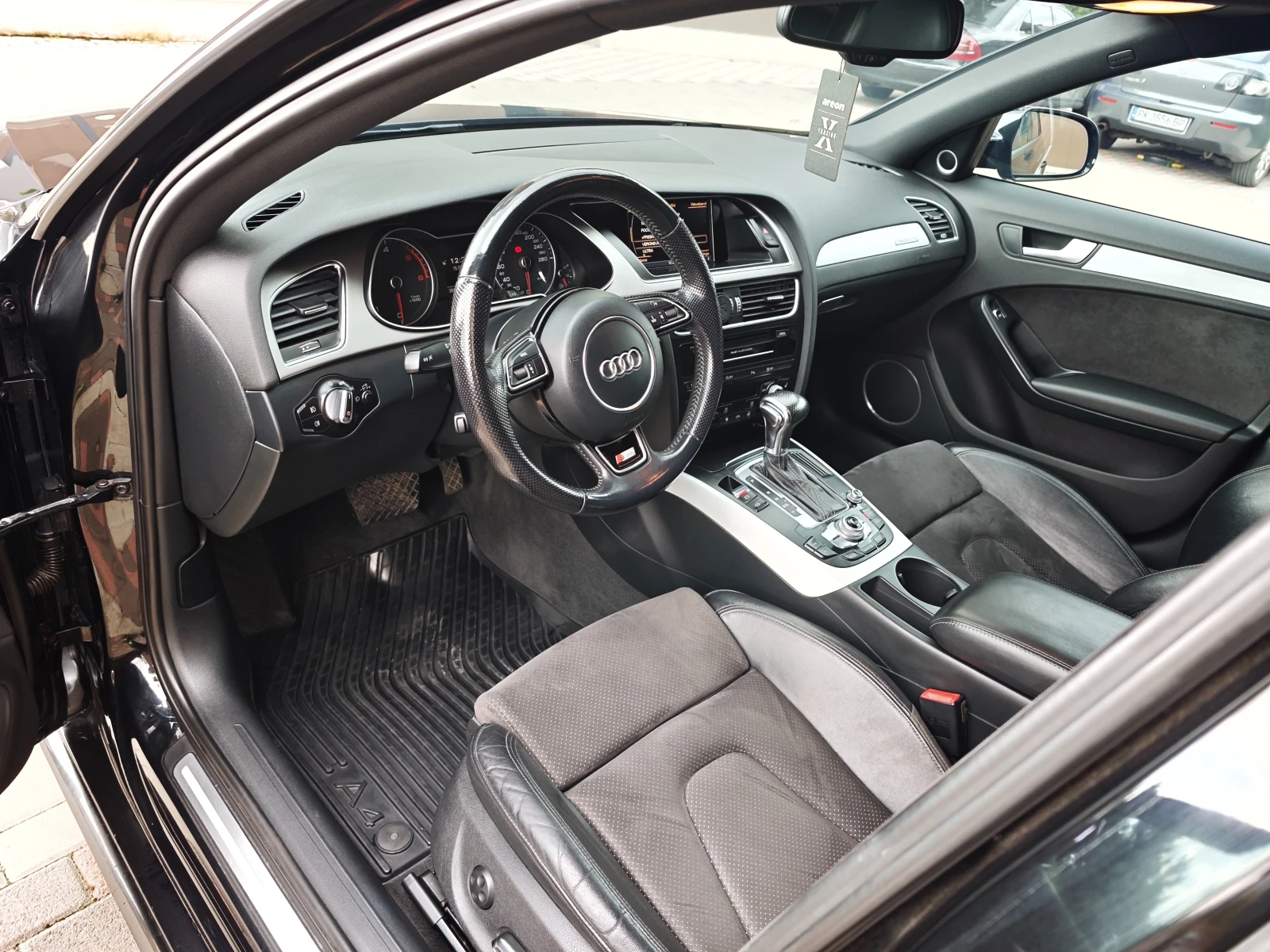 Audi A4, снимка 8 - Автомобили и джипове - 56523901