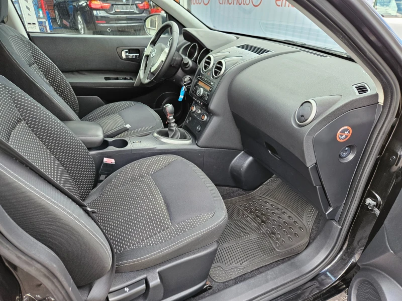 Nissan Qashqai 1.5DCI/106k.c./6ск./БЛУТУТ/EURO 4/ТОП, снимка 14 - Автомобили и джипове - 47497247