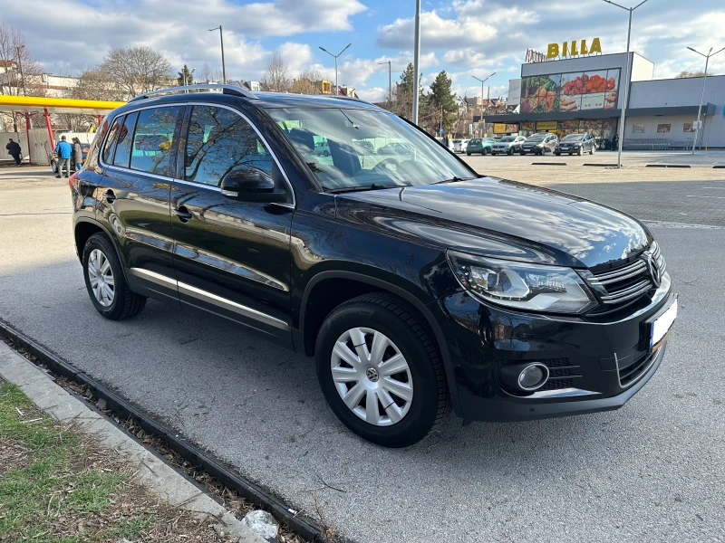 VW Tiguan, снимка 3 - Автомобили и джипове - 49349361