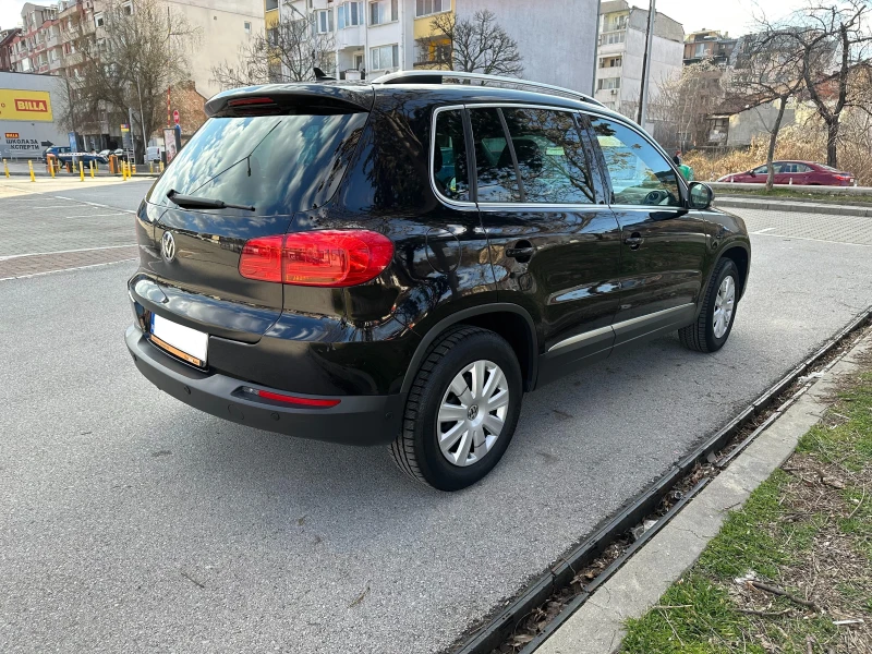 VW Tiguan, снимка 4 - Автомобили и джипове - 49349361