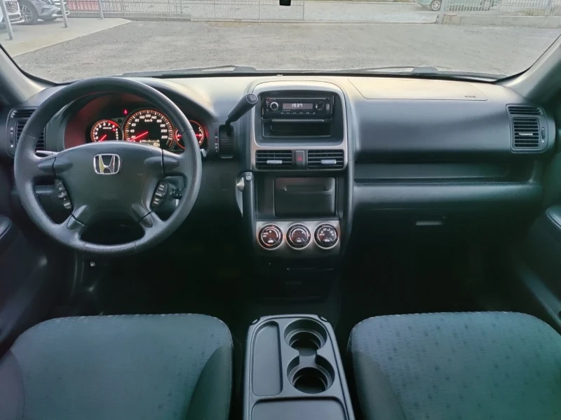 Honda Cr-v 2.0i-VTEC Face Автоматик Швейцария 4x4, снимка 12 - Автомобили и джипове - 52495638