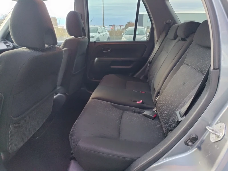 Honda Cr-v 2.0i-VTEC Face Автоматик Швейцария 4x4, снимка 14 - Автомобили и джипове - 52495638