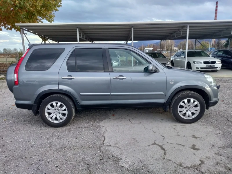 Honda Cr-v 2.0i-VTEC Face Автоматик Швейцария 4x4, снимка 6 - Автомобили и джипове - 52495638