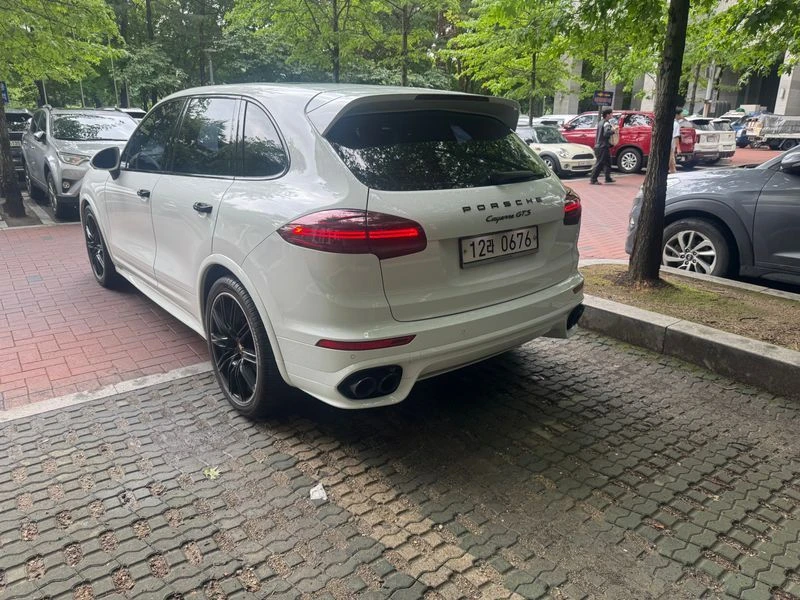 Porsche Cayenne 3.6 GTS| 440к.с.| ВКЛ.ТЕХНОТЕСТ, снимка 2 - Автомобили и джипове - 55197705