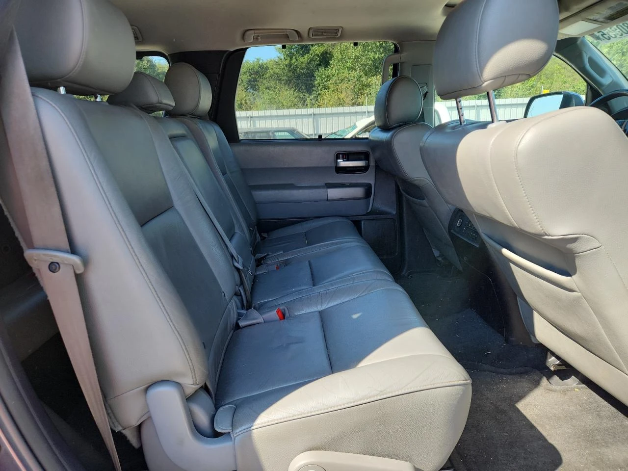 Toyota Sequoia  LIMITED - изображение 9