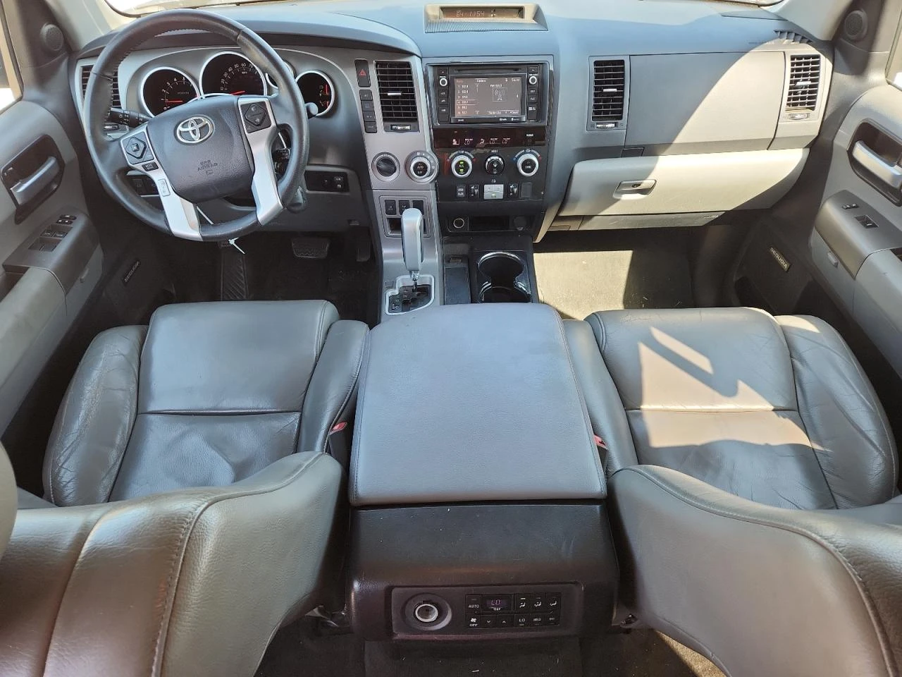 Toyota Sequoia  LIMITED - изображение 7