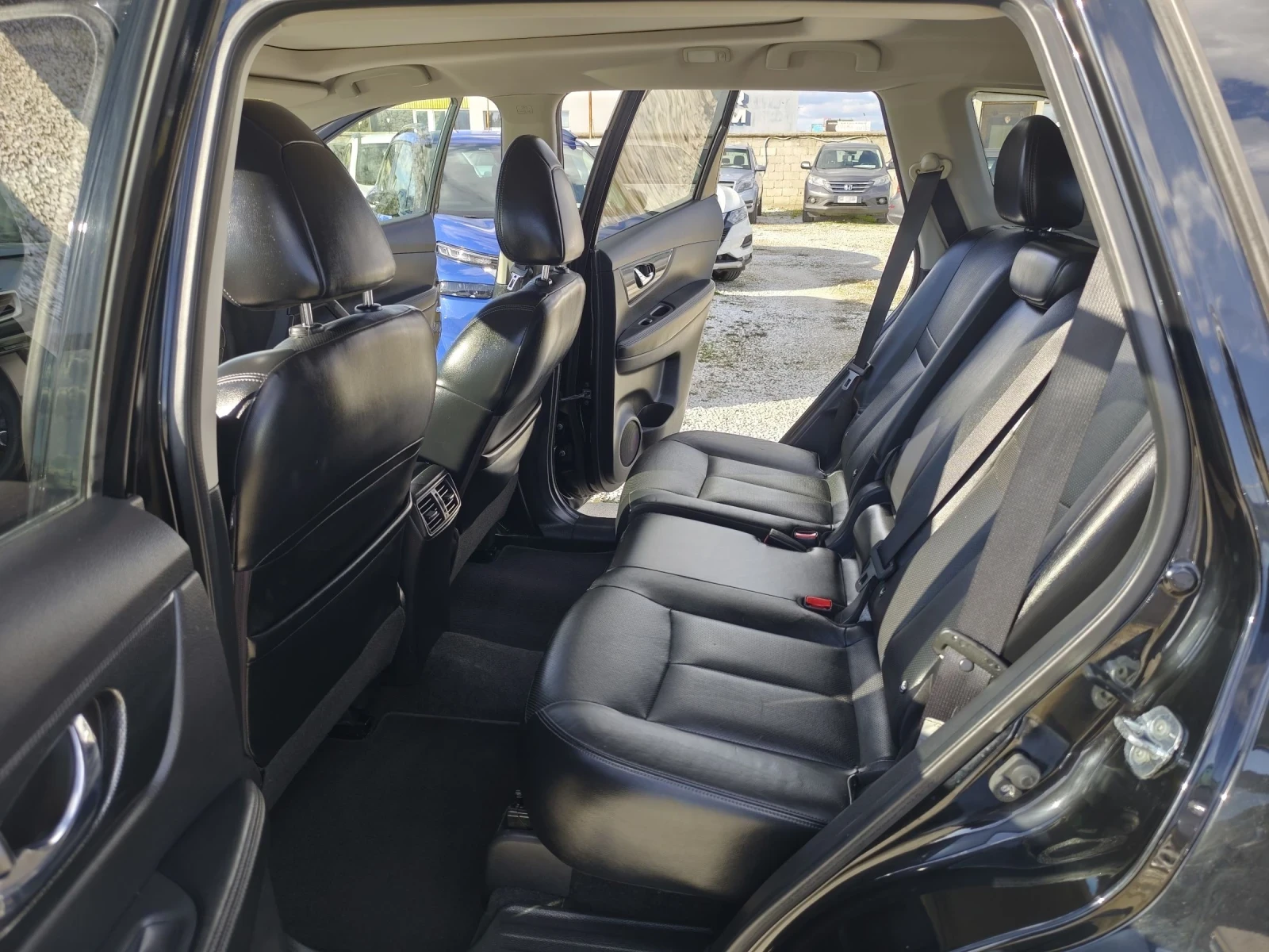 Nissan X-trail 4х4, Кожа, Панорама, 360 камера, снимка 9 - Автомобили и джипове - 53914582