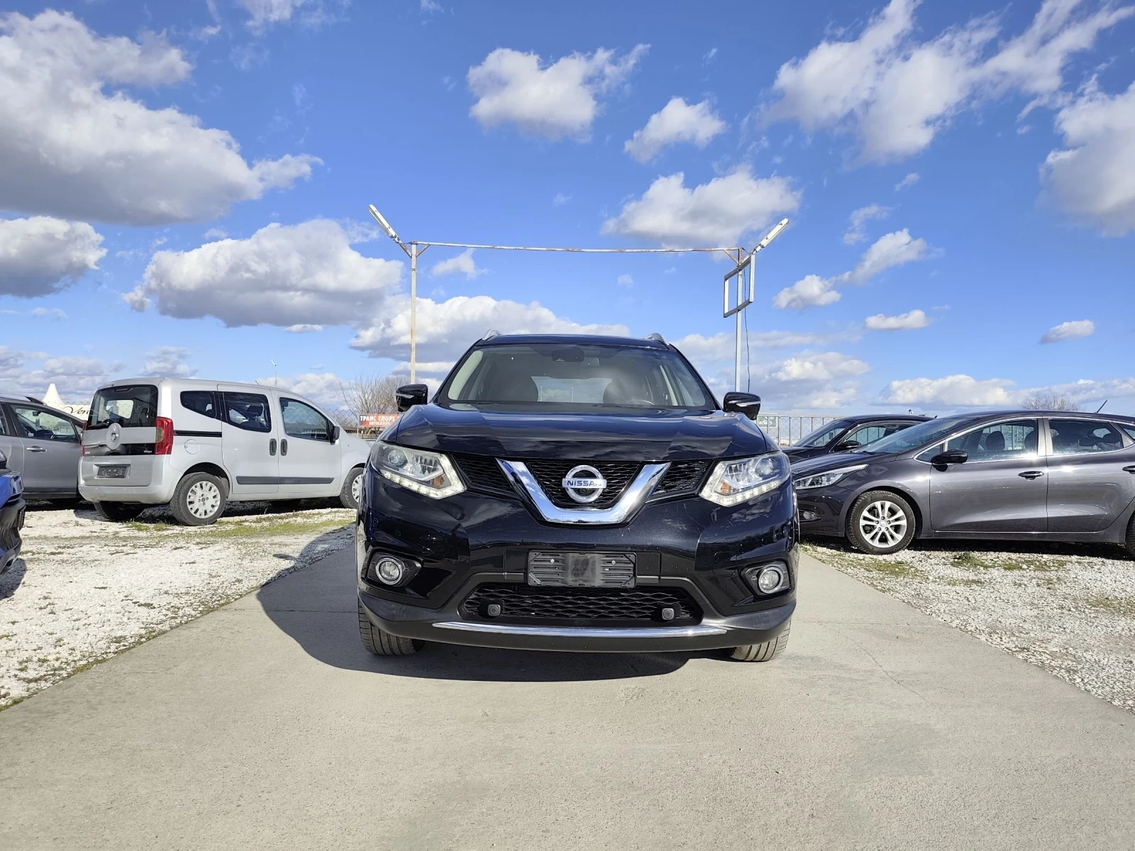Nissan X-trail 4х4, Кожа, Панорама, 360 камера, снимка 1 - Автомобили и джипове - 53914582