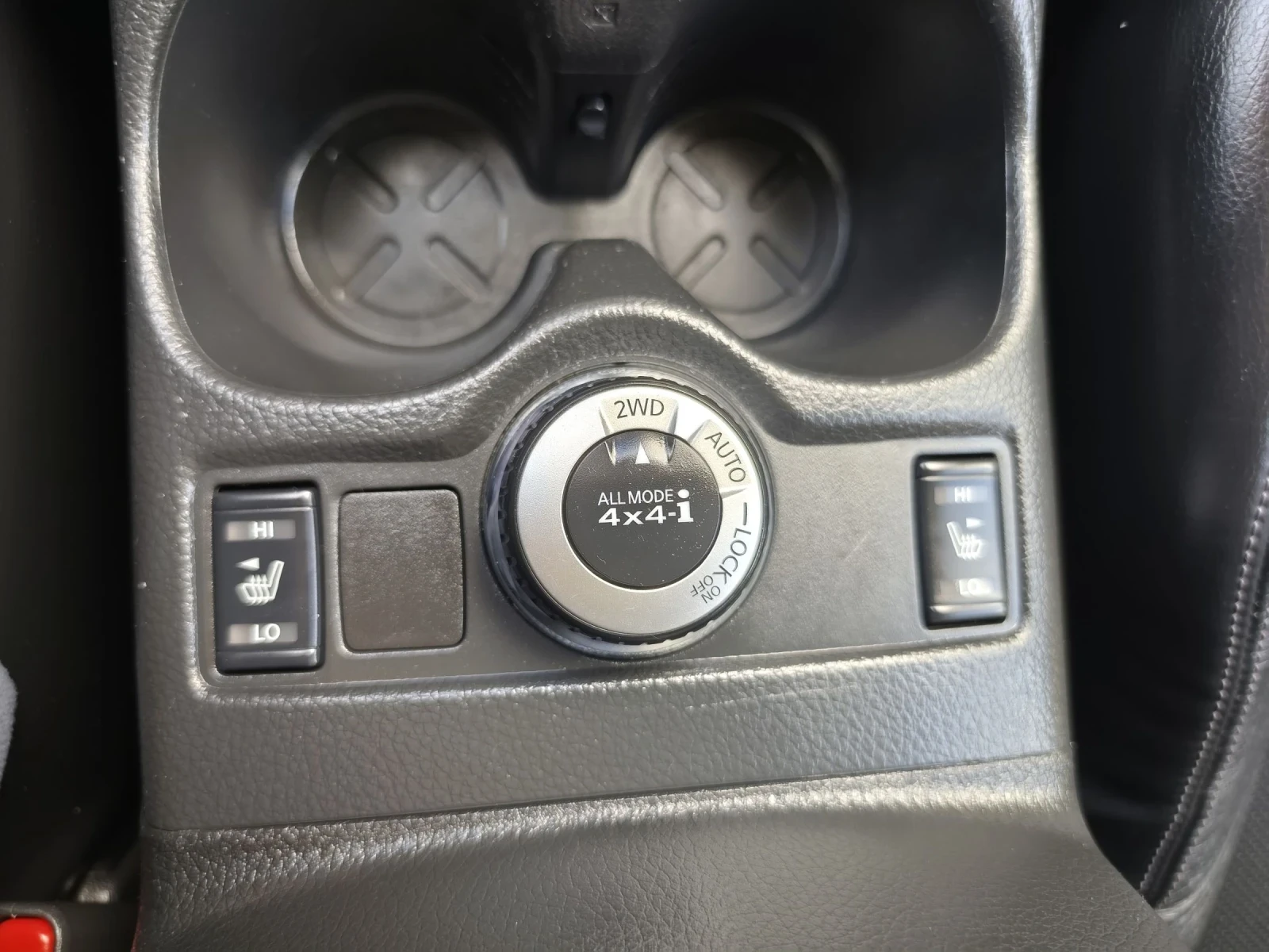 Nissan X-trail 4х4, Кожа, Панорама, 360 камера, снимка 14 - Автомобили и джипове - 53914582