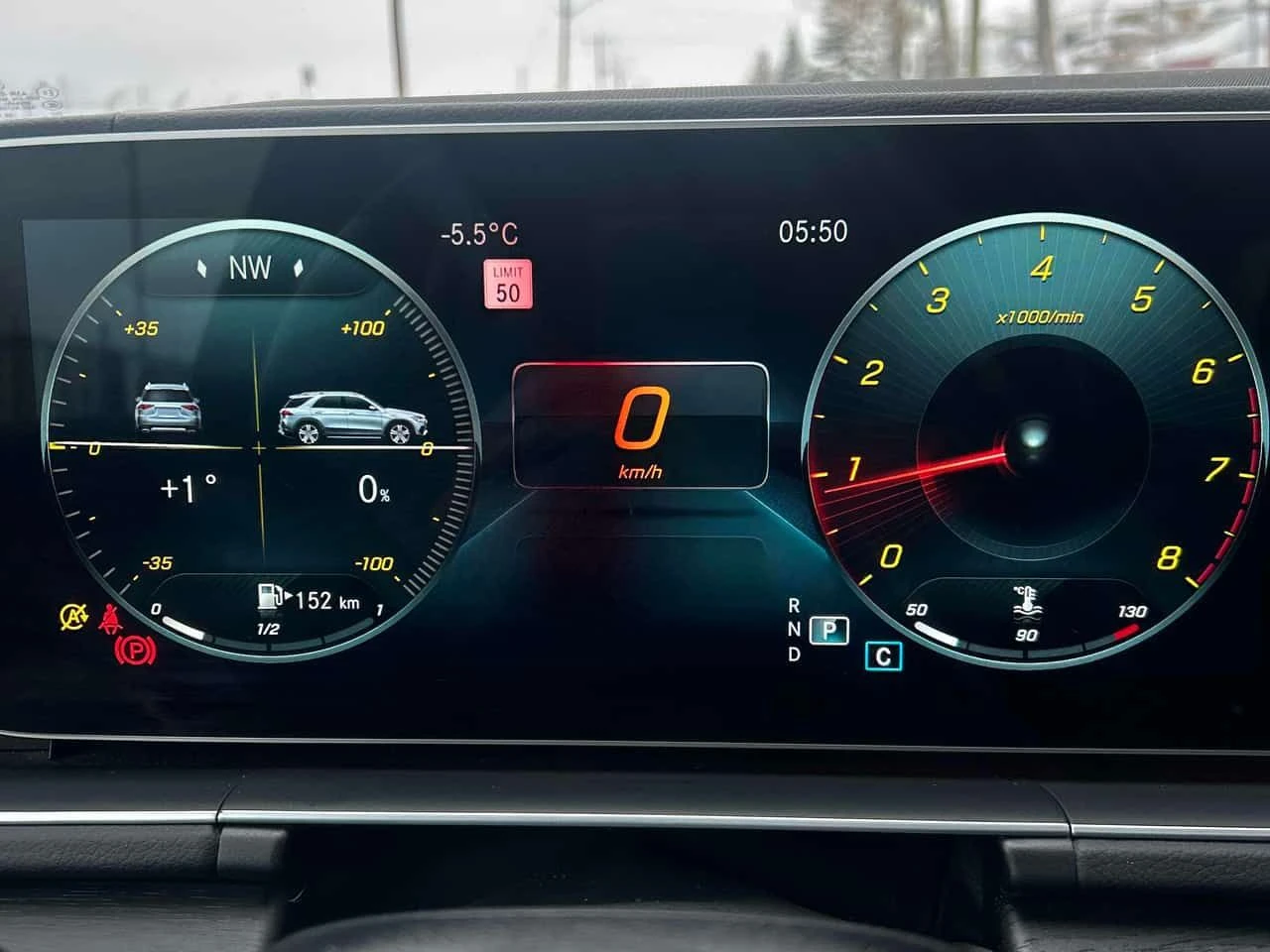 Mercedes-Benz GLE 350 * CARFAX * Keyless * PANO* Burmester* , снимка 6 - Автомобили и джипове - 54068496