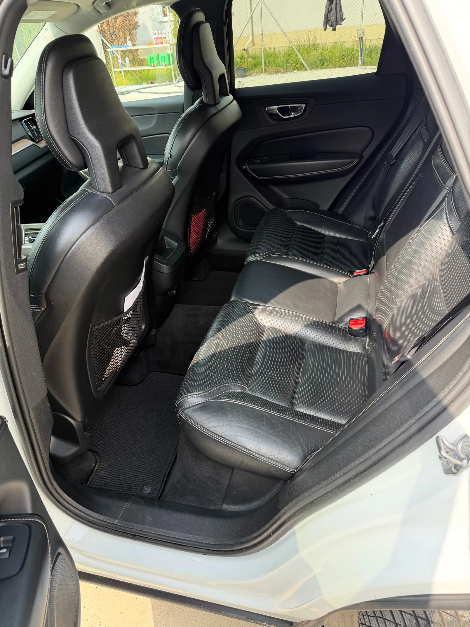 Volvo XC60 SUV INSCRIPTION D5 2.0L 235hp Insc AT8 , снимка 7 - Автомобили и джипове - 54202401