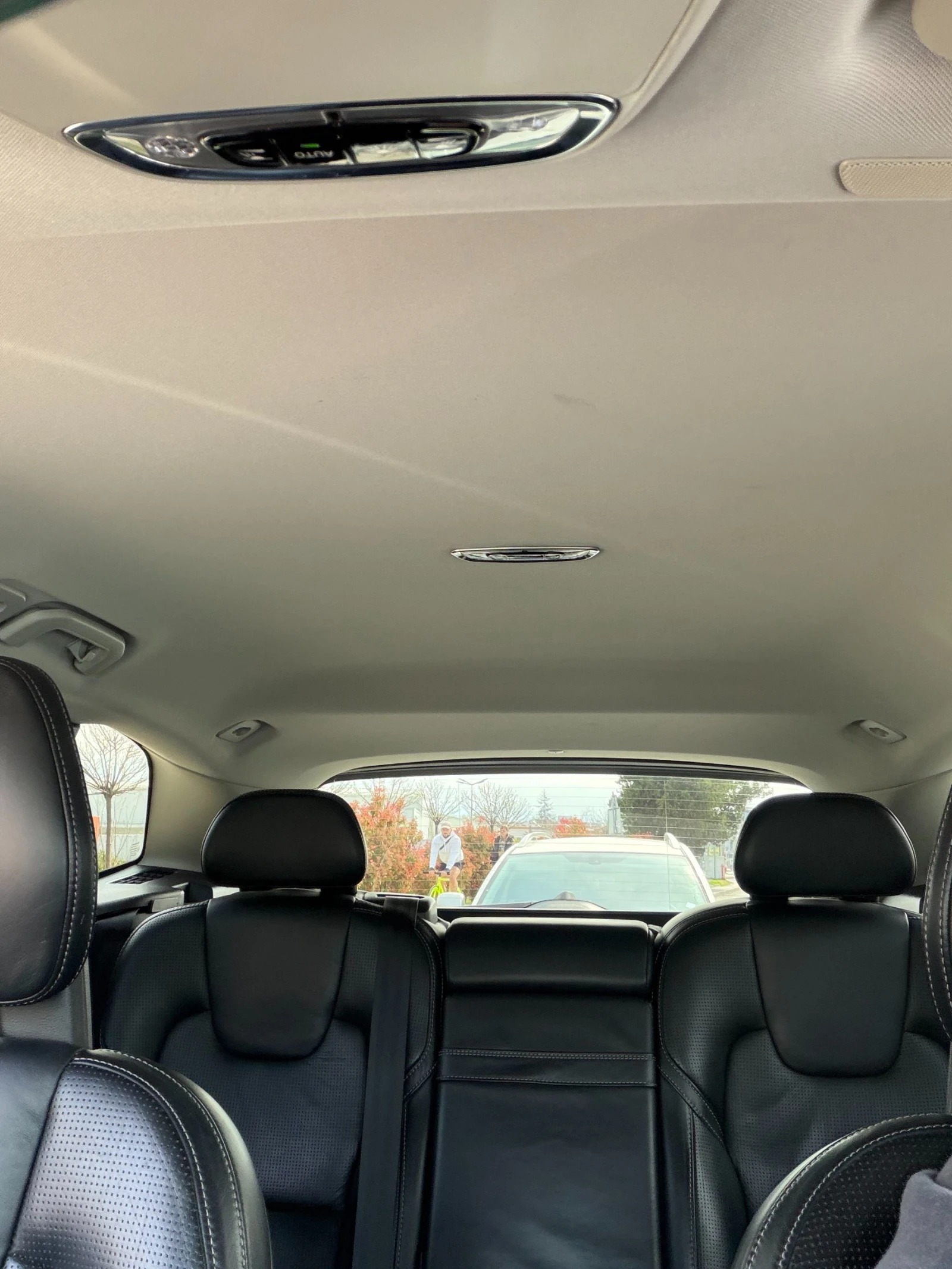 Volvo XC60 SUV INSCRIPTION D5 2.0L 235hp Insc AT8 , снимка 14 - Автомобили и джипове - 54202401