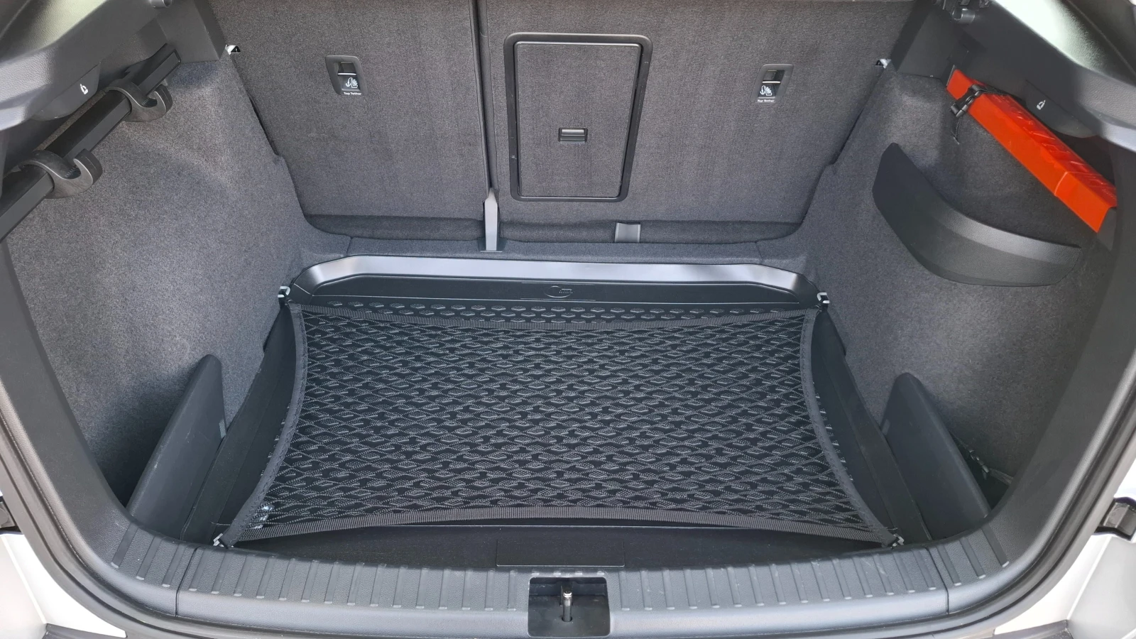 Skoda Karoq 1.5 TSI Business, TOP, снимка 16 - Автомобили и джипове - 54229917