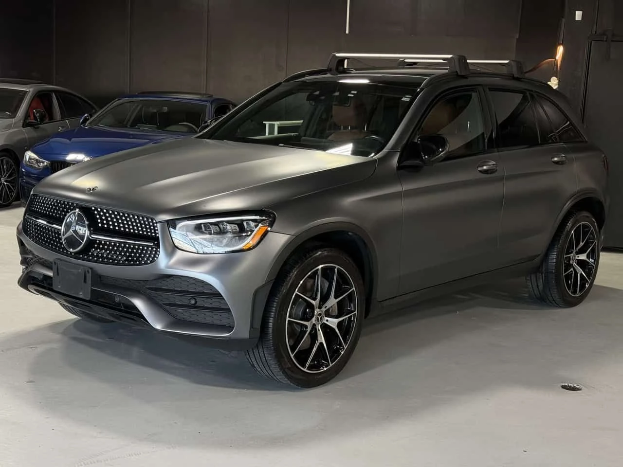 Mercedes-Benz GLC SUNROOF| KEYLESS| AMBIENT| MEMORY SEATS| HEATED SE