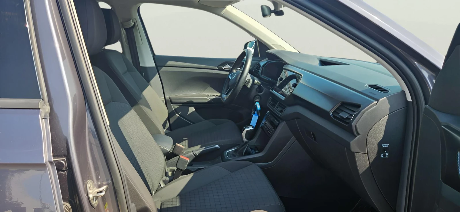 VW T-Cross 1.0, снимка 9 - Автомобили и джипове - 54445403