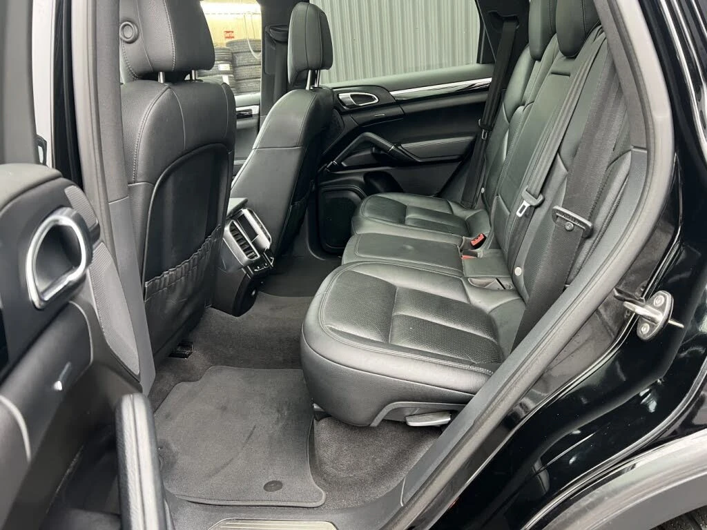 Porsche Cayenne 3.6 AWD* ПОДГРЕВ* ПАНОРАМА* КАМЕРА* КРАЙНА ЦЕНА* , снимка 14 - Автомобили и джипове - 54827841