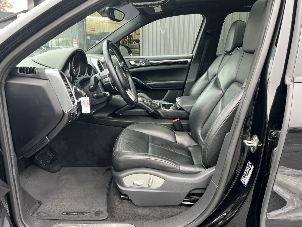 Porsche Cayenne 3.6 AWD* ПОДГРЕВ* ПАНОРАМА* КАМЕРА* КРАЙНА ЦЕНА* , снимка 7 - Автомобили и джипове - 54827841