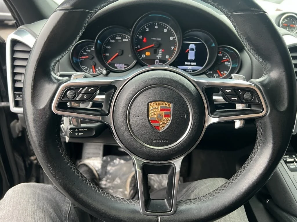 Porsche Cayenne 3.6 AWD* ПОДГРЕВ* ПАНОРАМА* КАМЕРА* КРАЙНА ЦЕНА* , снимка 9 - Автомобили и джипове - 54827841