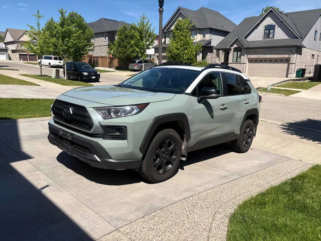 Toyota Rav4 TRAIL * ГЛАВНО ПРЕДСТАВИТЕЛСТВО НА HYUNDAI* 
