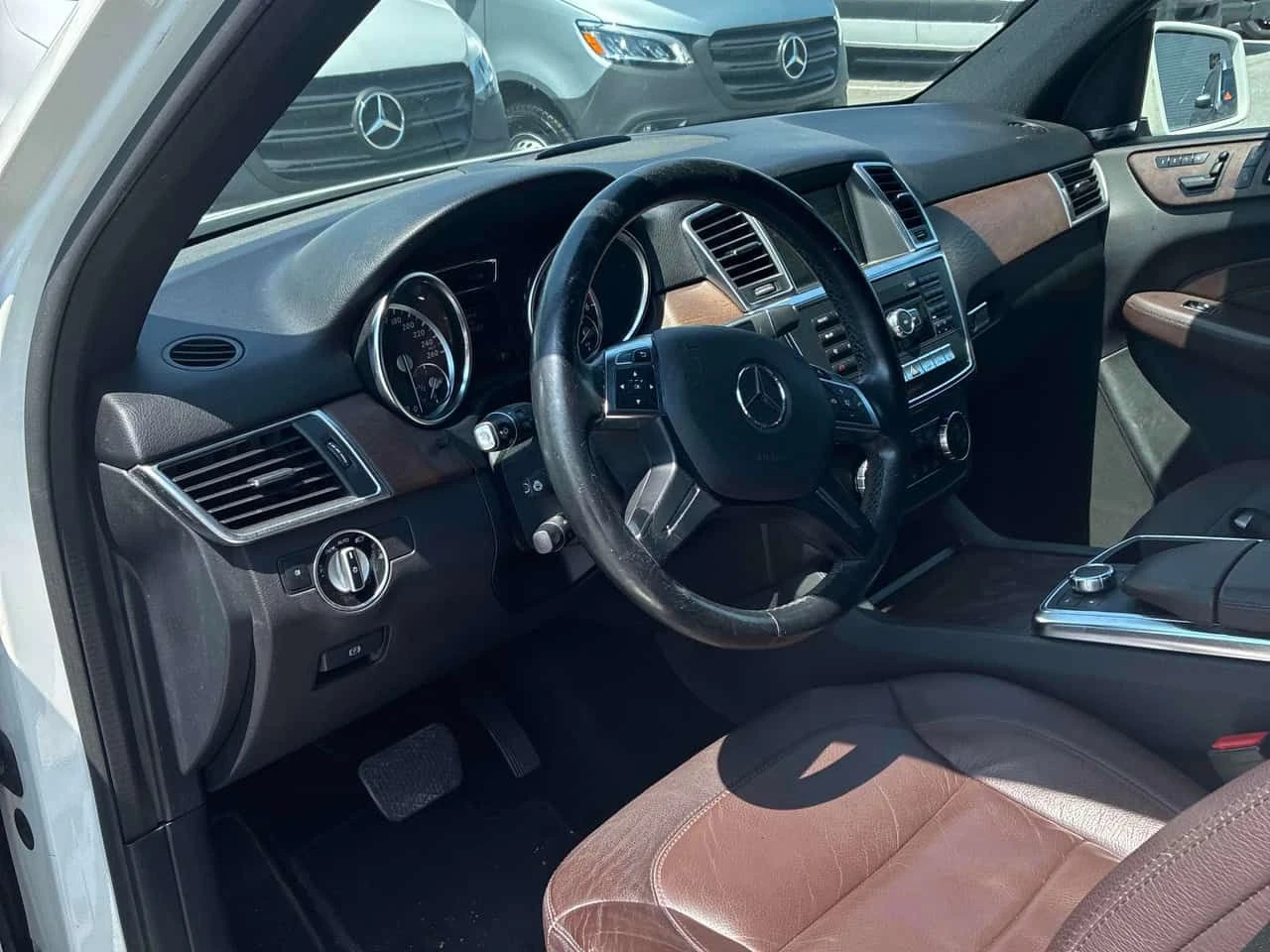 Mercedes-Benz ML 350 * BlueTEC * АВТОКРЕДИТ БЕЗ ПЪРВОНАЧАЛНА ВНОСКА* , снимка 5 - Автомобили и джипове - 55157192