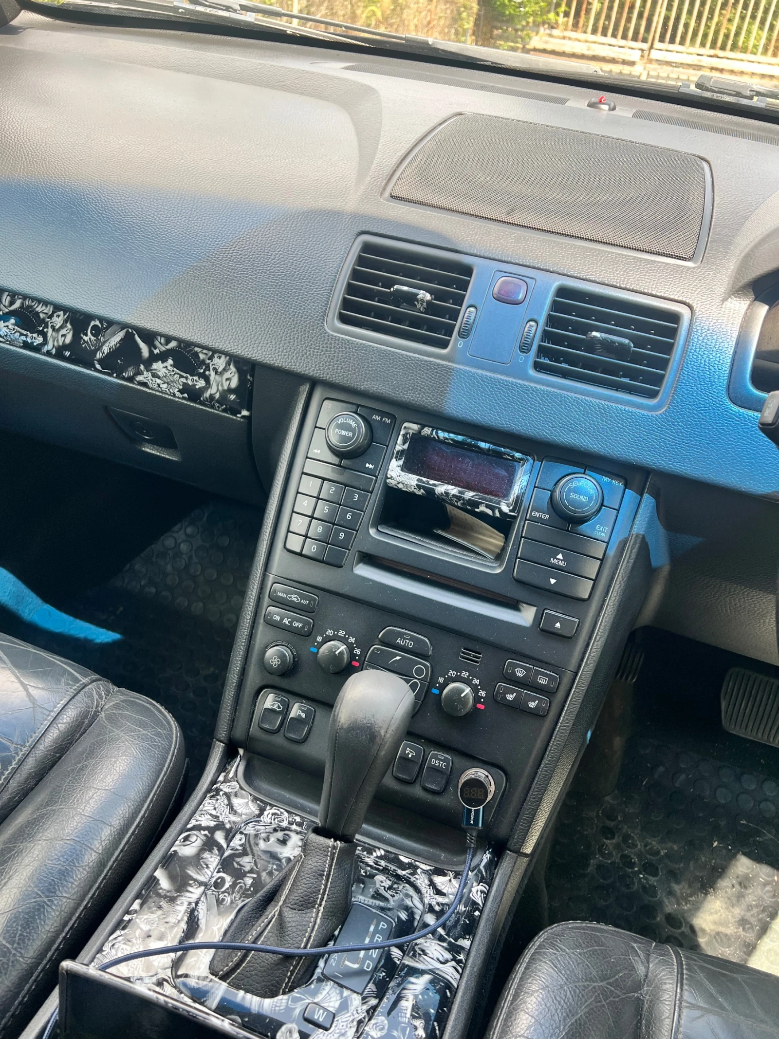 Volvo Xc90 D5 163, снимка 4 - Автомобили и джипове - 55400304