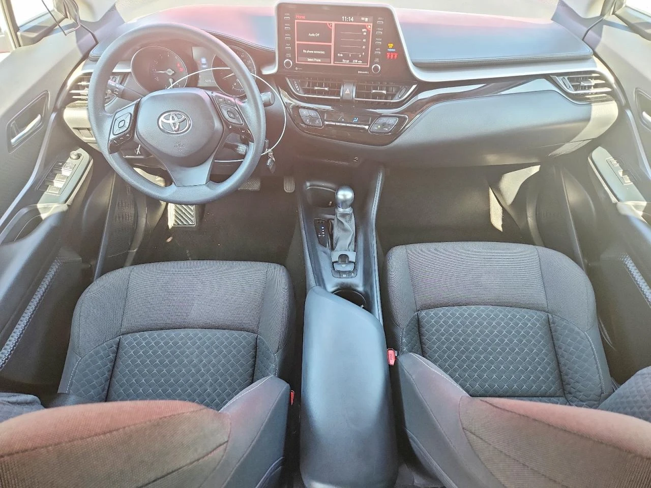 Toyota C-HR 2.0l Le, снимка 8 - Автомобили и джипове - 56454148