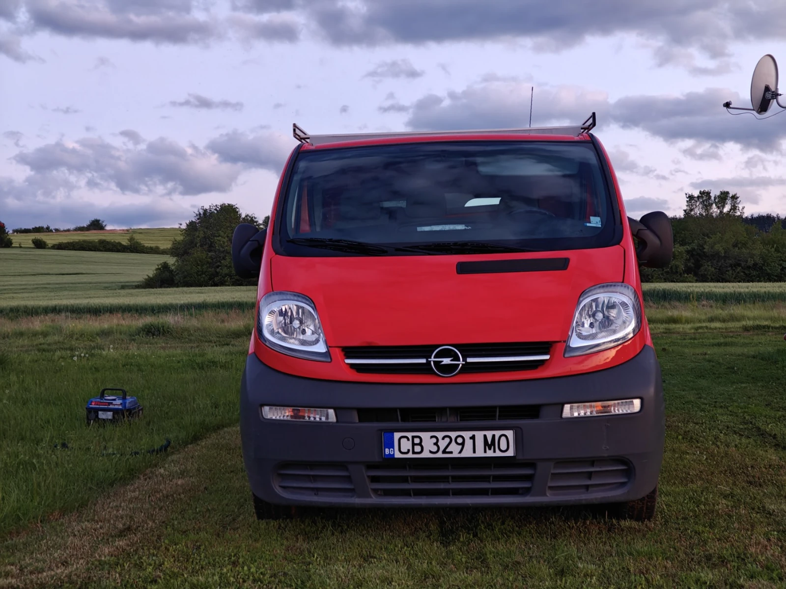 Opel Vivaro 1.9 DI - изображение 2