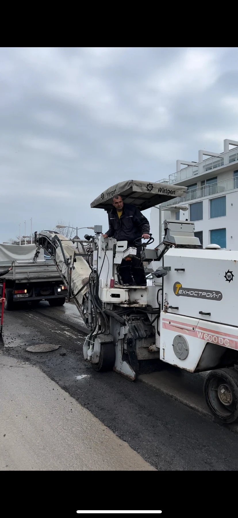 Машини за асфалт Друга Wirtgen W600 DC, снимка 1