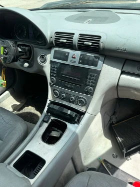 Mercedes-Benz C 270, снимка 4