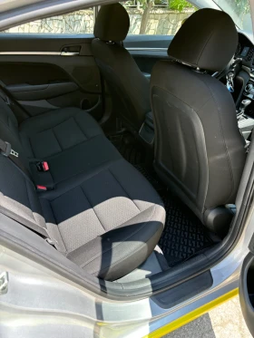 Hyundai Elantra 2.0 - 23466 лв. - 34910157 8