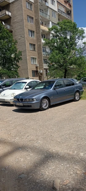 ������ BMW 520