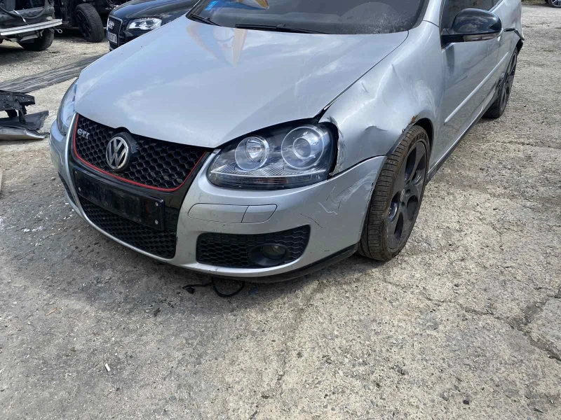 VW Golf 2.0tfsi, снимка 1 - Автомобили и джипове - 37617781