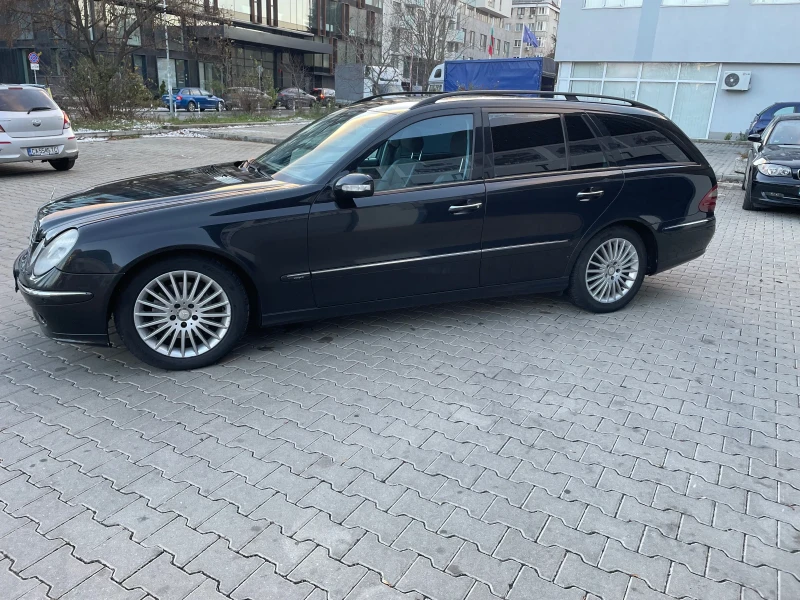 Mercedes-Benz E 320, снимка 3 - Автомобили и джипове - 48147478