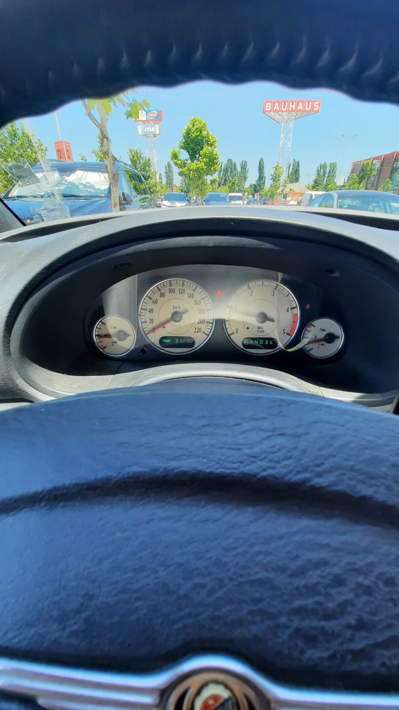 Chrysler Voyager, снимка 7 - Автомобили и джипове - 52310951