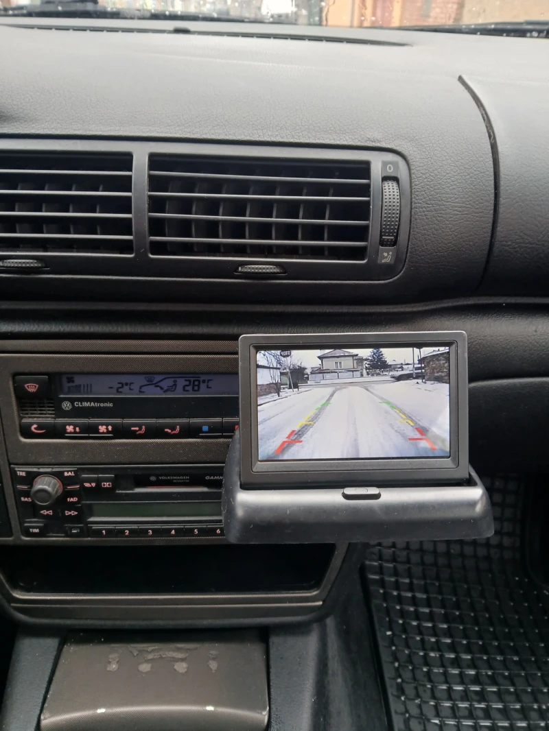 VW Passat 1.9TDI 101 ОБСЛУЖЕН ВСИЧКО ПЛАТЕНО С ЗИМНИ ГУМИ , снимка 9 - Автомобили и джипове - 53186894