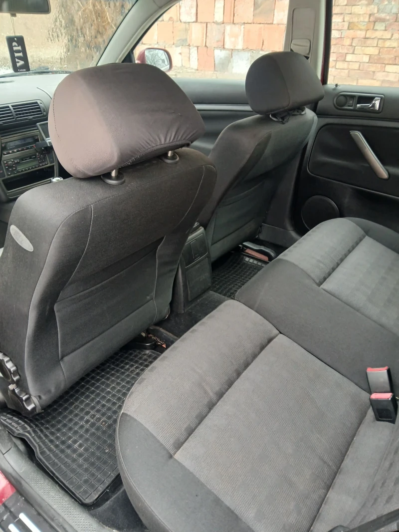 VW Passat 1.9TDI 101 ОБСЛУЖЕН ВСИЧКО ПЛАТЕНО С ЗИМНИ ГУМИ , снимка 12 - Автомобили и джипове - 53186894