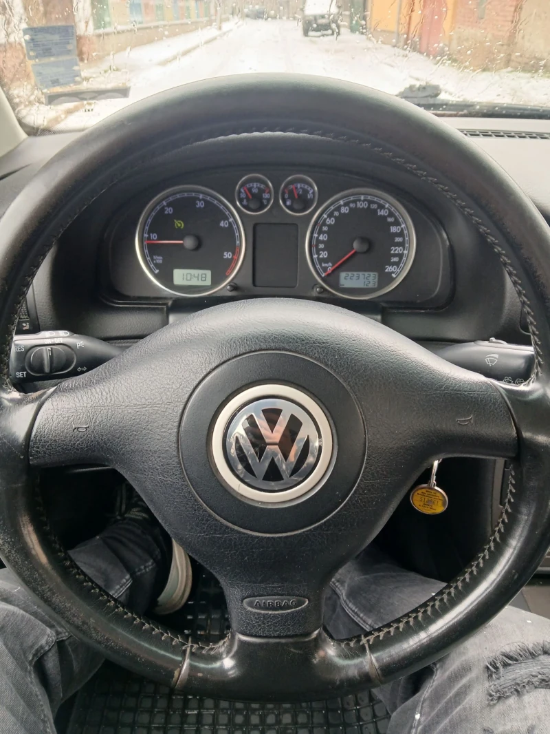 VW Passat 1.9TDI 101 ОБСЛУЖЕН ВСИЧКО ПЛАТЕНО С ЗИМНИ ГУМИ , снимка 8 - Автомобили и джипове - 53186894