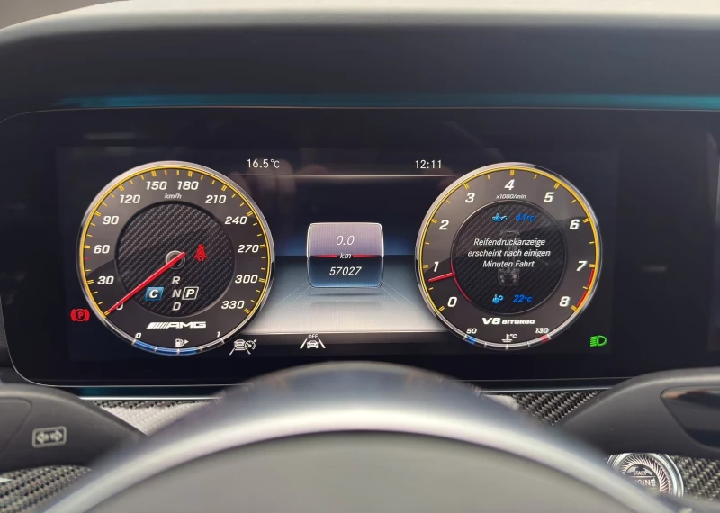 Mercedes-Benz E 63 AMG S-PERFORMANCE/612HP/PANO/CARBON/HUD/360/BURM/791g, снимка 13 - Автомобили и джипове - 53506788