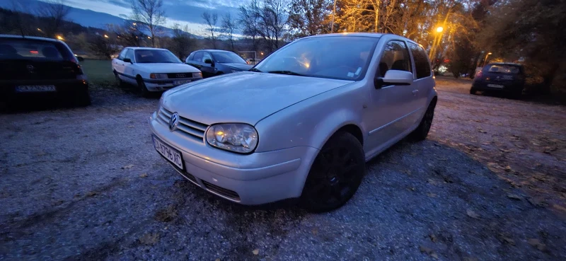 VW Golf, снимка 7 - Автомобили и джипове - 53597485