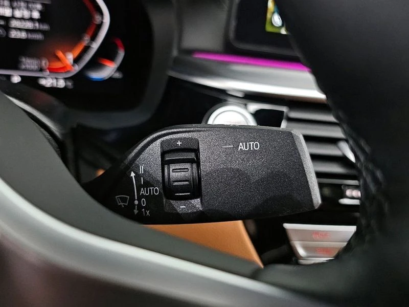 BMW 520 520I M Sports, снимка 12 - Автомобили и джипове - 55963594