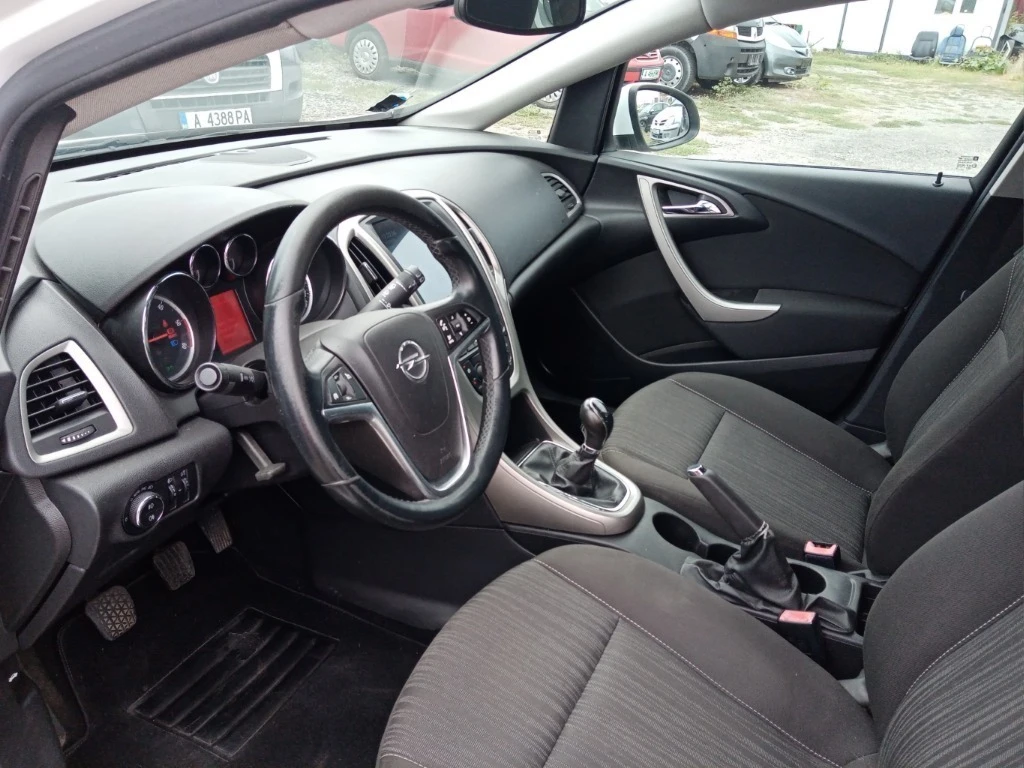 Opel Astra 1.7 CDTI NAVI ISUZU - изображение 6