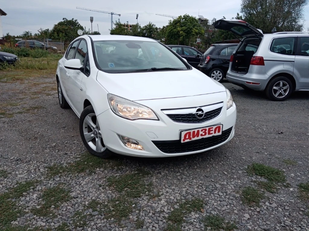 Opel Astra 1.7 CDTI NAVI ISUZU - изображение 2