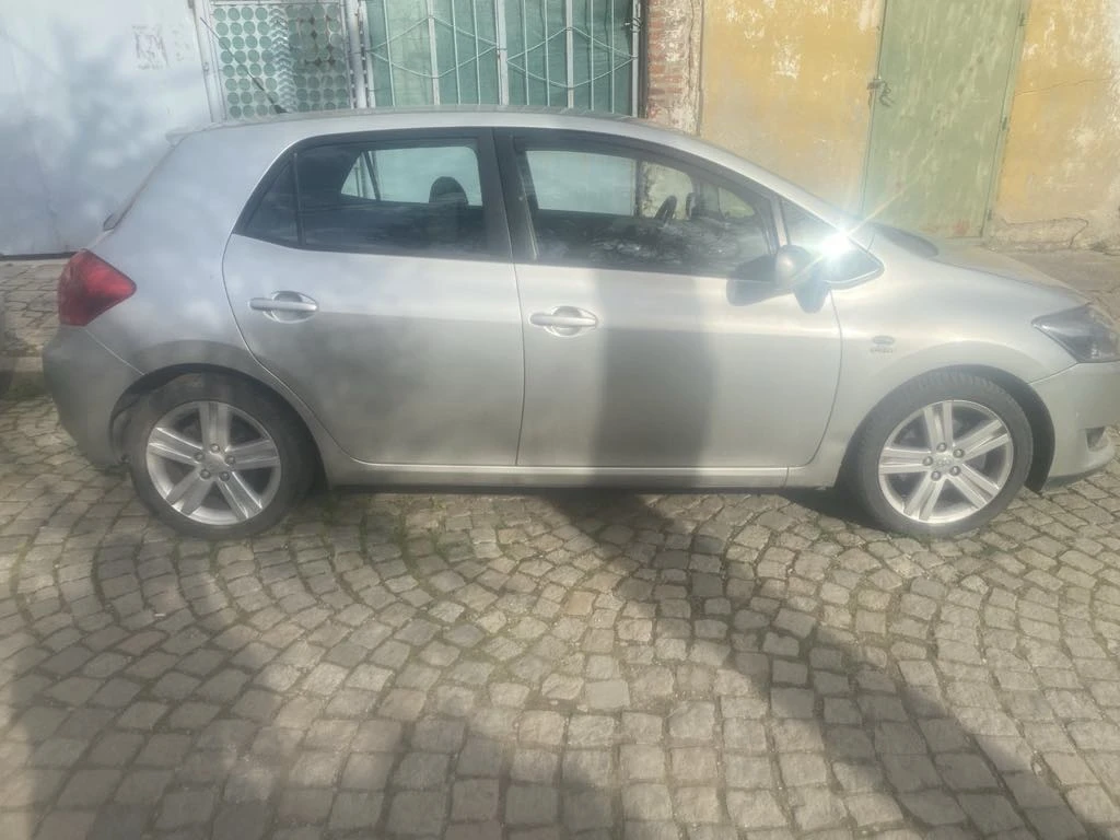 Toyota Auris D4D - изображение 4