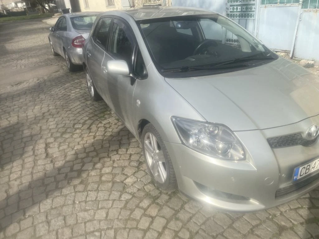Toyota Auris D4D - изображение 2