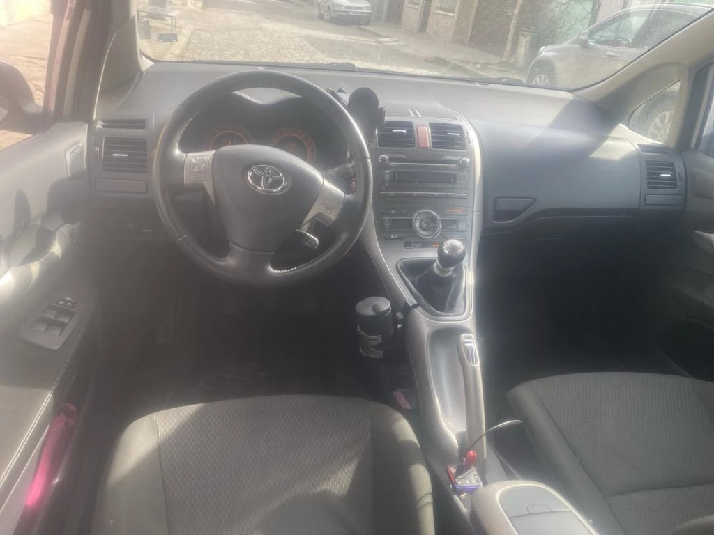 Toyota Auris D4D - изображение 7