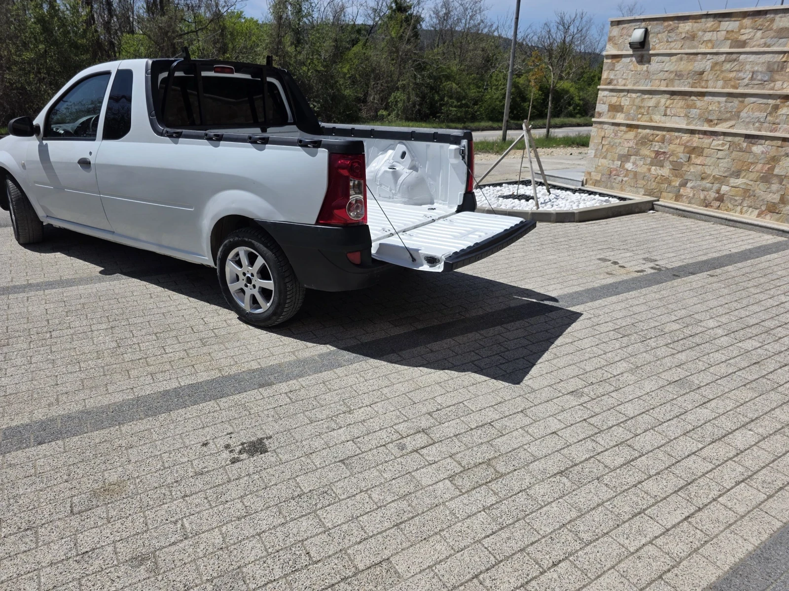Dacia Logan Pick-up 1.6 Benzin - изображение 5