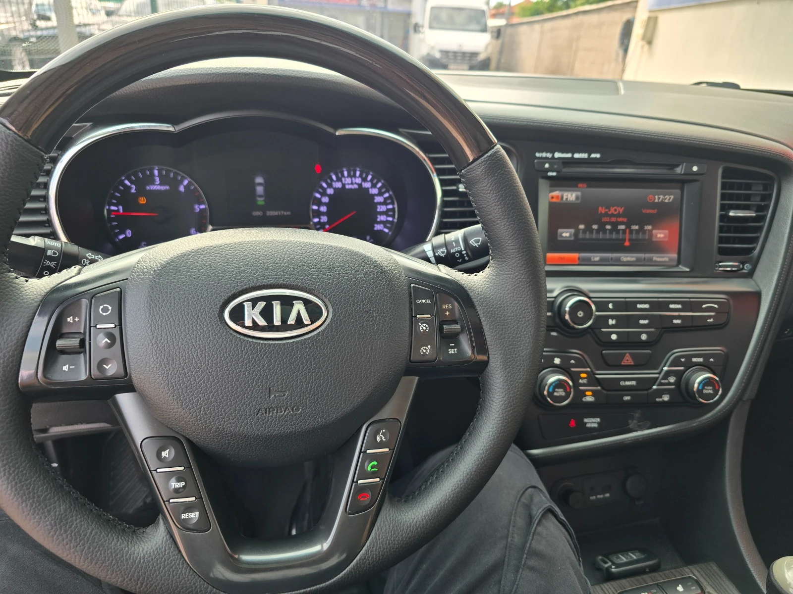 Kia Optima 1.7 CRDI realni kl. - изображение 8