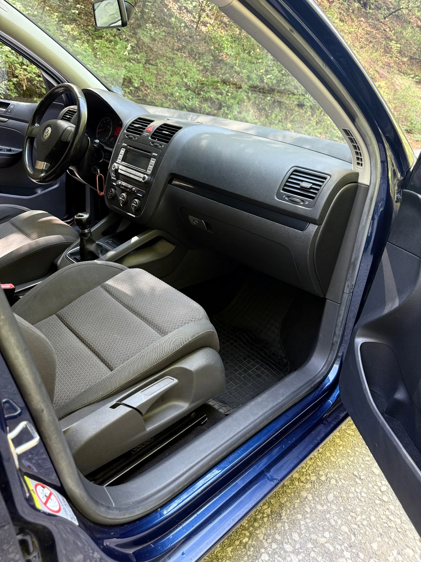 VW Golf 1.6FSi GT-SPORT - изображение 10