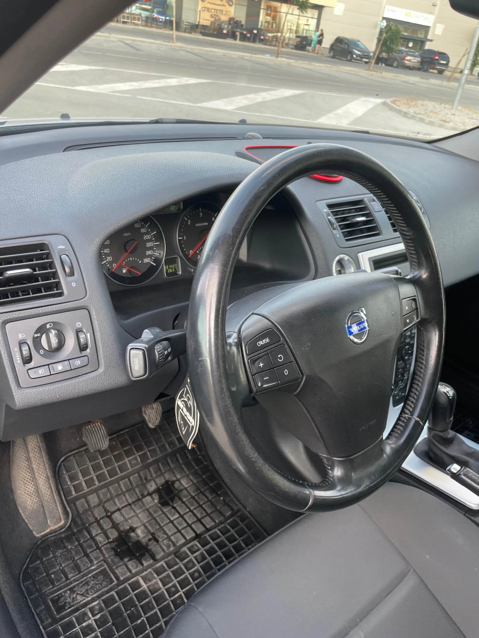 Volvo V50 2.0 дизел ТОП - изображение 7
