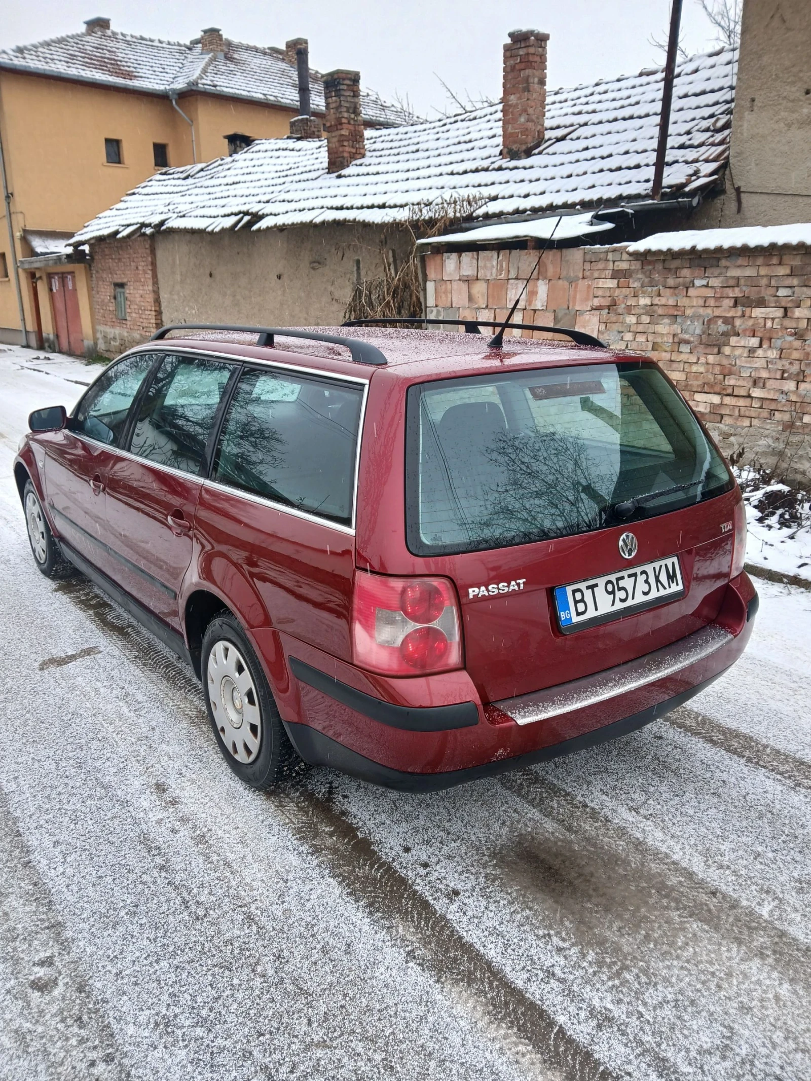 VW Passat 1.9TDI 101 ОБСЛУЖЕН ВСИЧКО ПЛАТЕНО С ЗИМНИ ГУМИ  - изображение 6